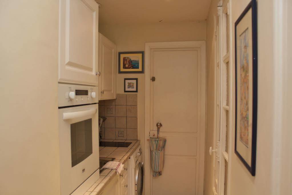 Very Charming Studio Apartment On Port In Cannes A Short Walk To Palais With Aircon And Internet 411 Extérieur photo