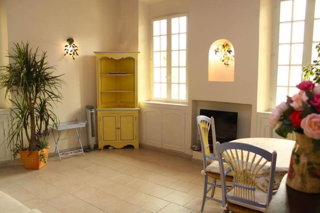 Very Charming Studio Apartment On Port In Cannes A Short Walk To Palais With Aircon And Internet 411 Extérieur photo